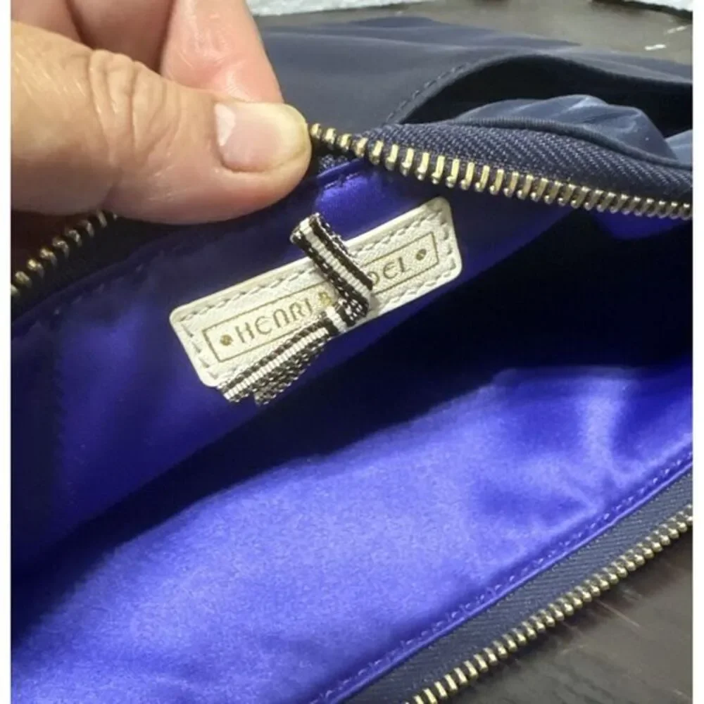 Hendri‎ Bendel Blue Laptop Bag Nylon Navy Blue. 10